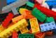 Un apartamento de Manhattan cuenta con una escalera revestida de 20.000 piezas de Lego.